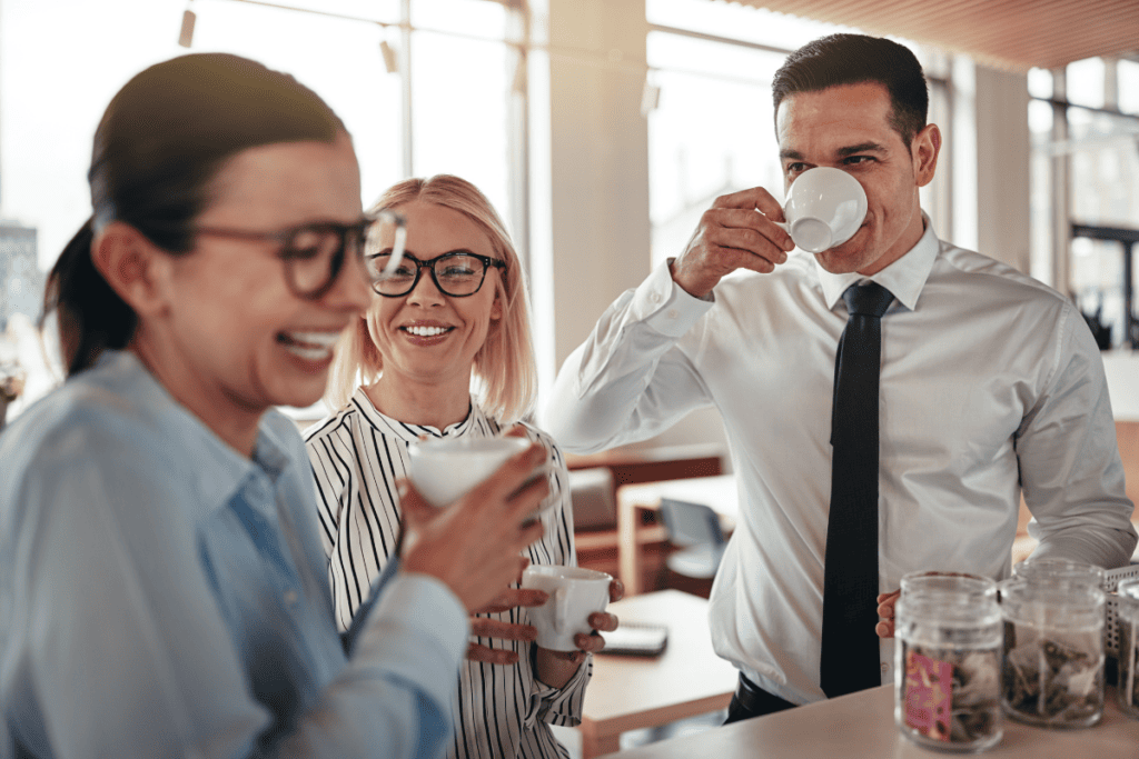  hoteligy Team teilt einen informellen Moment